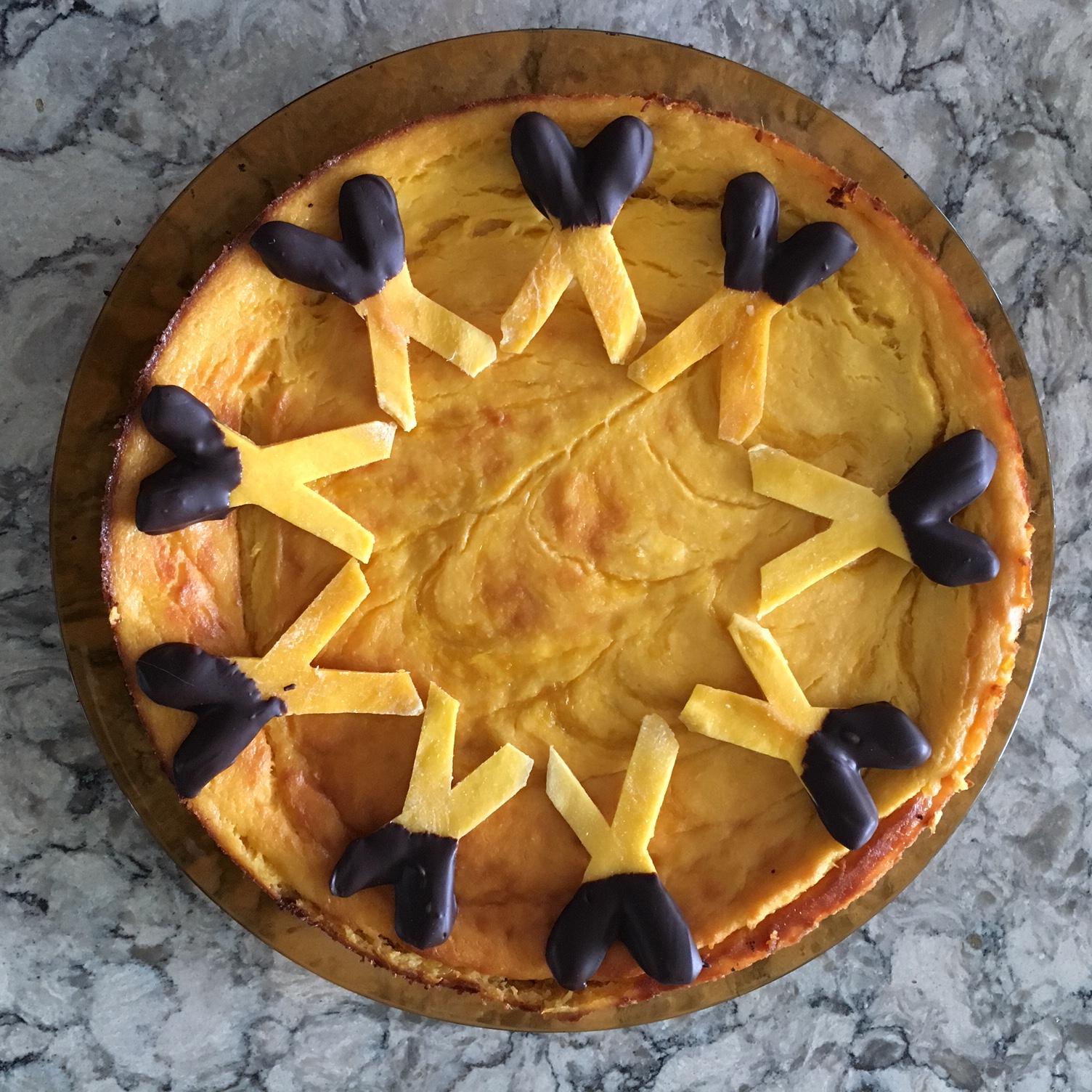 X (mango) cake